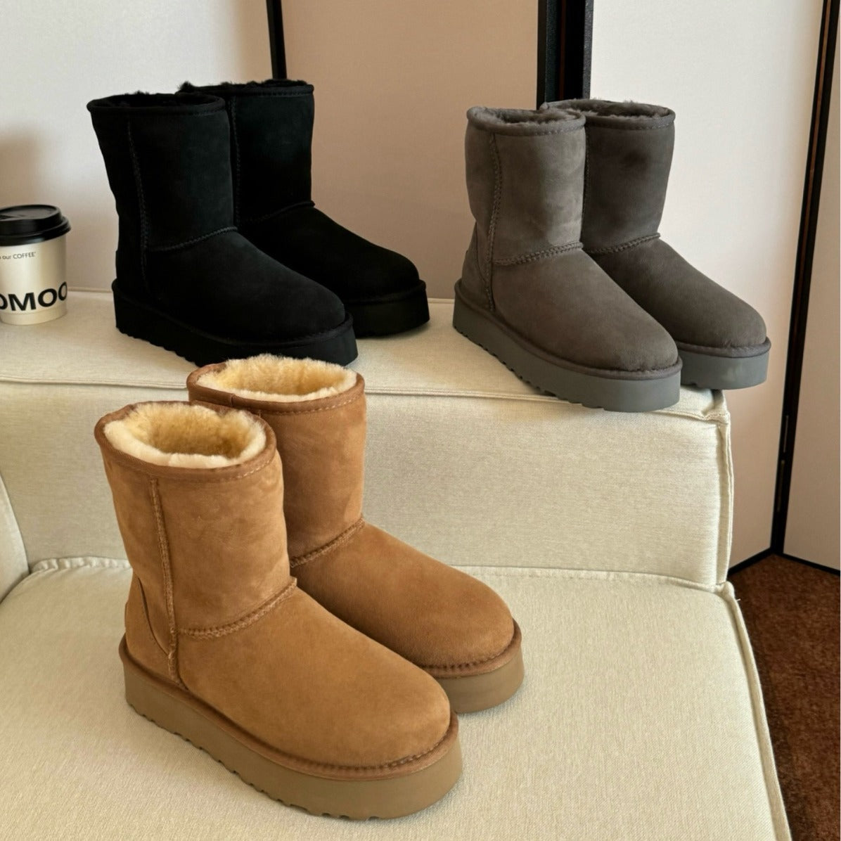 Winter Series 8 : Women's Snow Boots, Integrated Thick-Soled Mid-Calf Boots, Shearling-Lined for Winter Warmth